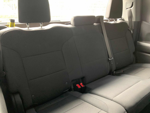 Chevrolet Silverado 5.3 V8 Custom Doble Cabina 4X4 At