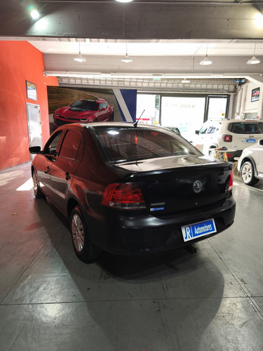 Volkswagen Voyage 1.6 Comfortline 101cv