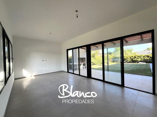 Casa En Venta En Manzanares Chico, Pilar, G.b.a. Zona Norte
