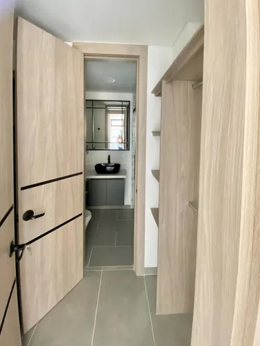 Apartamento En Venta En Conquistadores. Cod V11231
