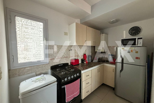 Departamento De 1 Dormitorio, Con Balcón. Nqn Cap