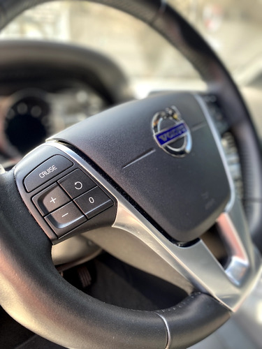 Volvo XC60 2.5 T5 Momentum