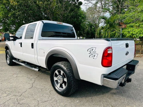 Imagen 3 de 18 de Ford F-250 Super Duty 2015 V8 4x4 Automático