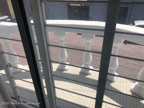 Imagen 6 de 14 de Calesa Casa En Esquina En Renta Ideal Para Oficinas O Consultorios! Qh