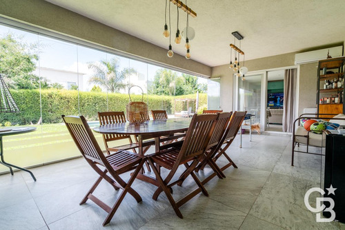 Venta - Casa 6 Ambientes - Suite En Planta Baja - Noreste - Barrio Privado Ayres Plaza