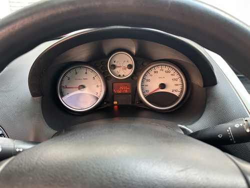 Peugeot 207 1.4 Active 75cv