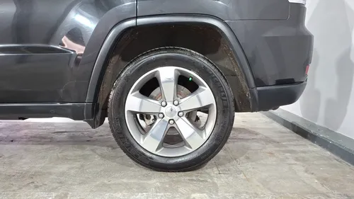 Jeep Grand Cherokee 5.7 LIMITED LUJO HEMI V8 MDS
