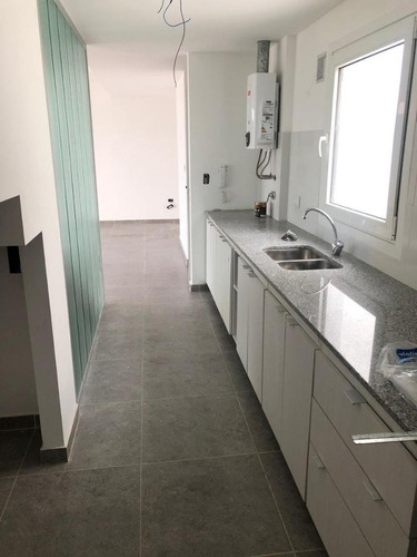 44 E/ 16 Y 17 - Duplex De 3 Dor