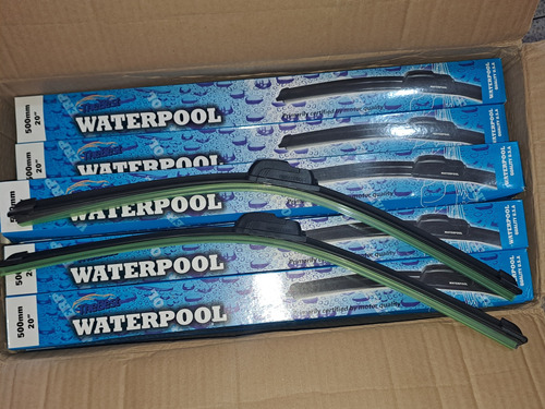 Cepillos Limpiaparabrisas Boomerang Marca Waterpool (par)