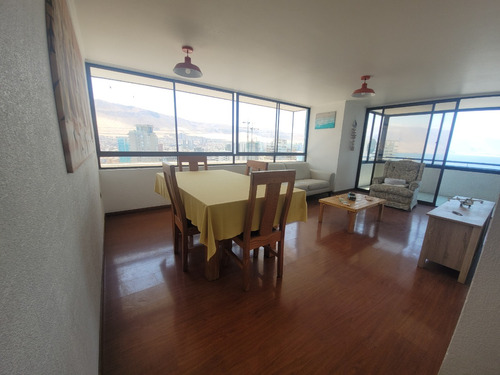 En Venta Departamento En Edificio Royal Marine