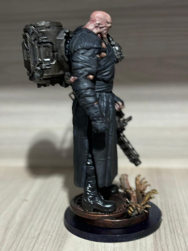 Nemesis Resident Evil 3 Action Figure