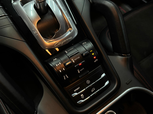 Porsche Cayenne 4.8 V8 S 5p