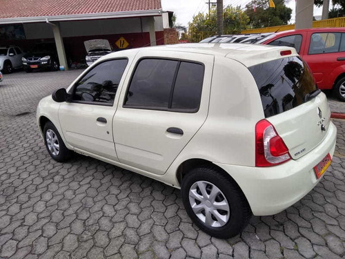 Renault Clio Expression 1.0 16v Hi-flex 4p
