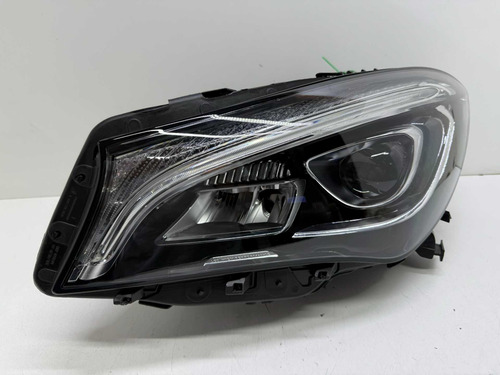 Farol Mercedes Cla 200 17/19 Com Led Sem Modulos Esquerdo (Usado)