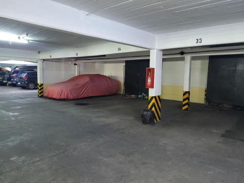 Imagen 4 de 5 de Venta - Cochera - Av Las Flores Nro 1600