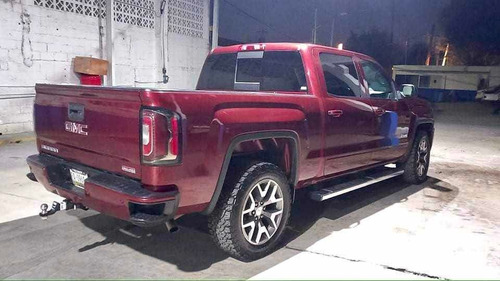Imagen 6 de 14 de Gmc Sierra 2017 5.4 Crew Cabina All Terrain 4x4 At