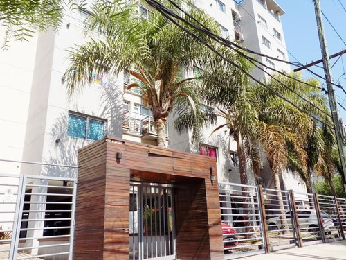 Imagen 2 de 19 de Departamento De Dos Ambientes En Venta, Moron. Excelente Ubicación, Zona Residencial.