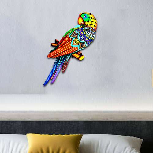 Los Pájaros Coloridos Del Hierro Amarillo A La Izquierda