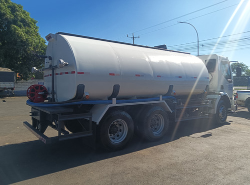 Vm 260 6x4 Com Ar Implemento Novo Tanque 20000 L Bicos De Pa