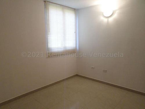 Imagen 11 de 19 de Apartamento Alquiler Colinas De La Tahona Mls # 22-11295