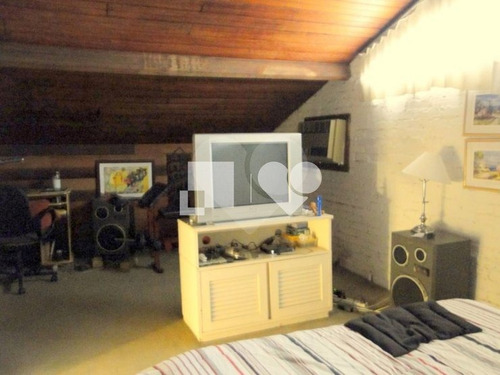Casa Única Com 4 Dormitórios, Piscina, Água Quente - 28-im420203
