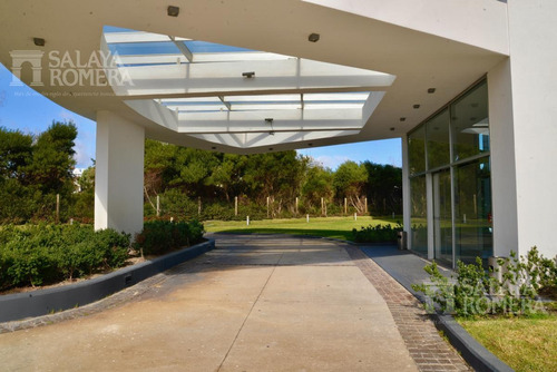 Imagen 15 de 17 de Venta: Dormitorio Y Medio Excelente Ubicación Punta Del Este