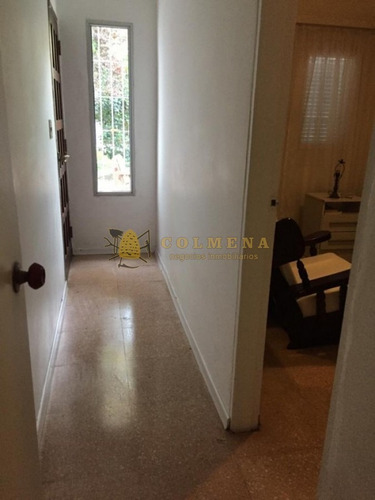Casa En Barrio Cantegril De 3 Dormitorios - Consulte!!!!!- Ref: 2152