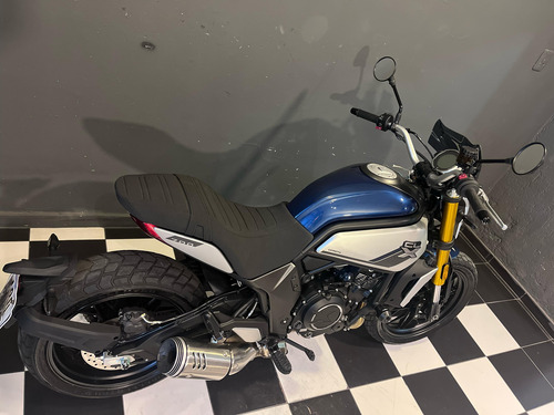 Cfmoto 700 Scrambler No Ducati Sixty2 400 Icon 800 Royal