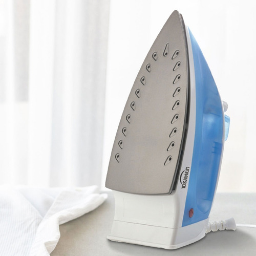 Imagen 3 de 4 de Plancha A Vapor Universal L82320 Azul
