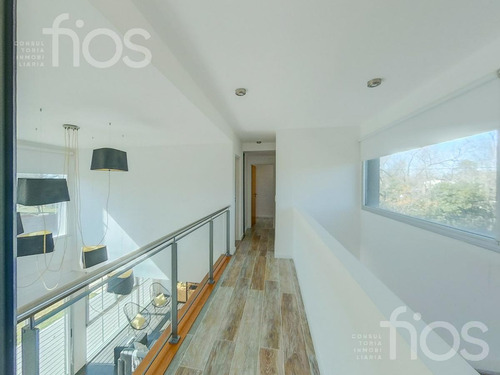 Imagen 15 de 28 de Venta Casa De 3 Dormitorios Con Parque Piscina Cochera En Funes