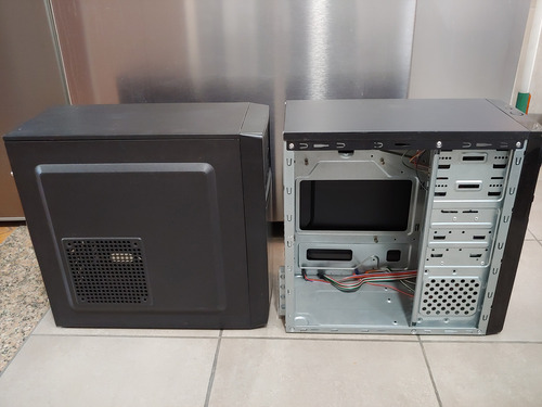 2 Gabinetes Micro Atx Pc Box Y Sfx - Les Falta Una Tapa Negro (Usado)