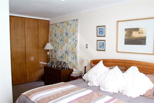 Imagen 13 de 27 de Casa En Venta De 5 Dorm. En Las Condes