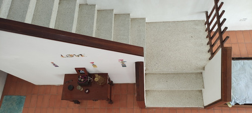 Imagen 6 de 16 de El Cafetal Oportunidad De Bonita Casa En Calle Cerrada, Jardín Y Anexo