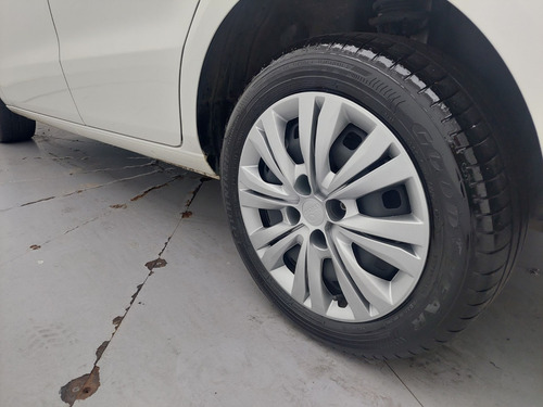 Volkswagen Voyage 1.6 16V MSI TOTALFLEX 4P AUTOMÁTICO
