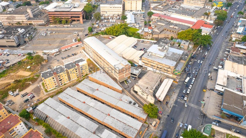 Edificio Industrial En Venta En La California Norte Mls #23-7537
