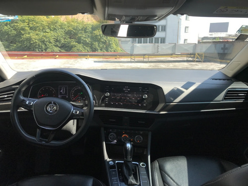 Imagen 9 de 12 de Volkswagen Jetta 1.4 T Fsi Highline 2019
