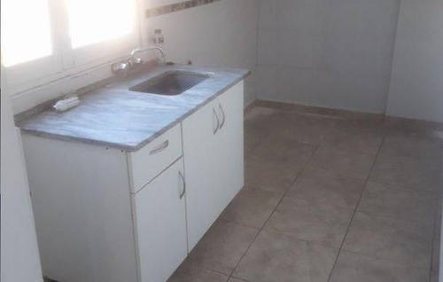 Excelente Departamento De 3 Amb A La Calle Con Amplia Terraz