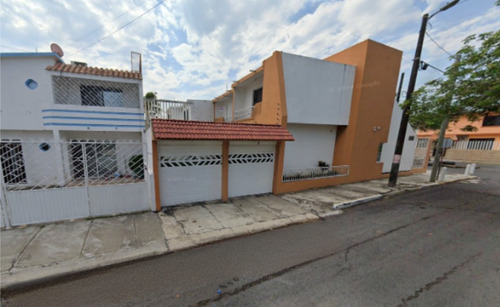 Casa En Venta Av. Paseo Floresta Pte. Floresta Veracruz/ Recuperacion Bancaria Laab2