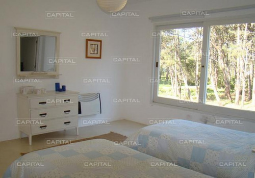Casa En Laguna Blanca Punta Del Este En Venta- Ref: 25677