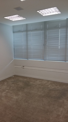 Imagem 9 de 30 de Prédio Comercial À Venda Com 10787m² Por R$ 24.000.000,00 No Bairro Uberaba - Curitiba / Pr - Pc 016