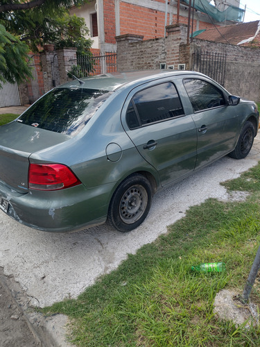 Volkswagen Voyage 1.6 Comfortline 101cv