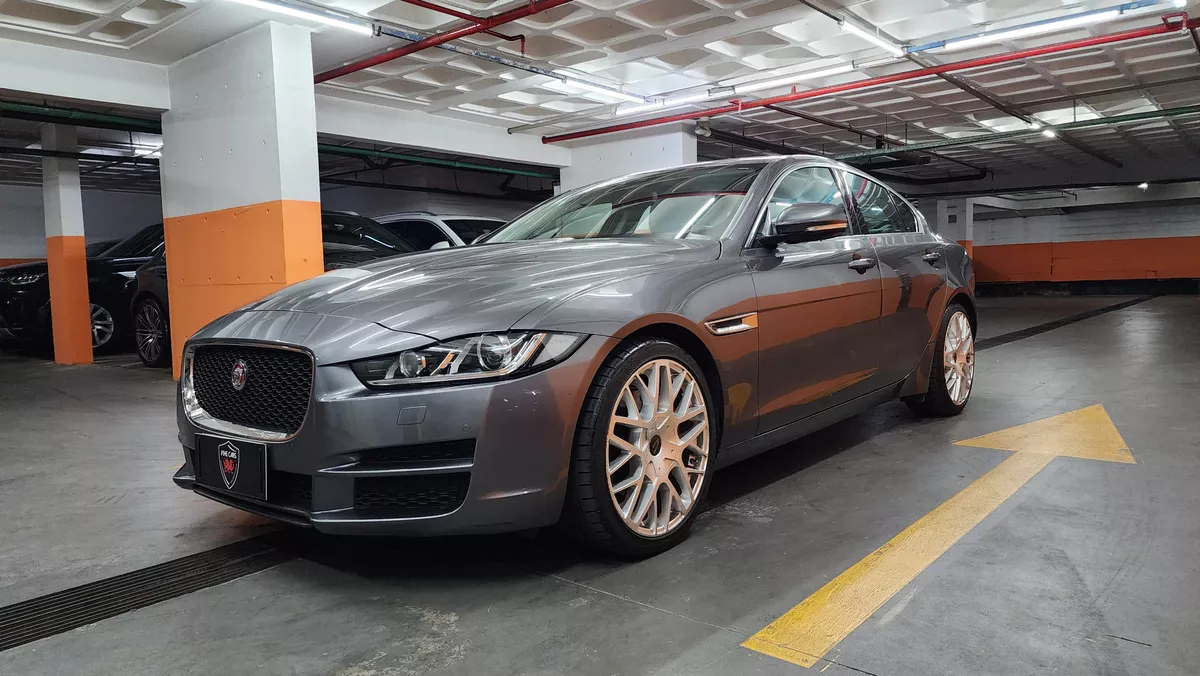 Jaguar XE XE 2.0 TURBOCHARGED PURE 240CV AUT.