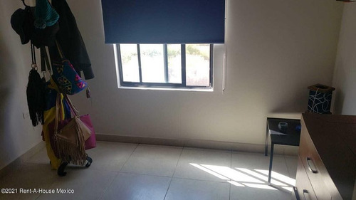 Imagen 9 de 12 de Casa Amueblada De 2 Niveles, En El Mirador. Renta