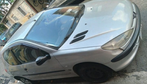 Imagem 7 de 8 de Peugeot 206 2002 1.0 16v Selection 3p
