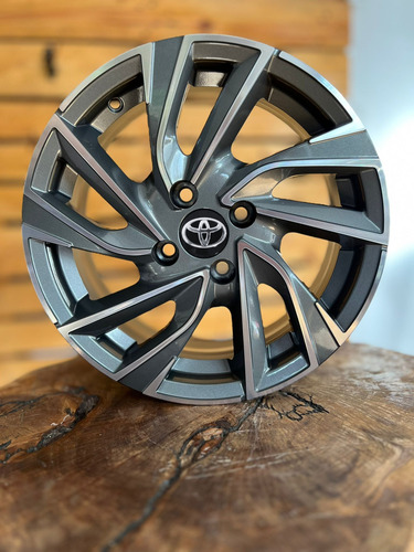 Llanta Toyota K72 R15 4x100