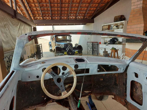 Imagem 11 de 15 de Vw Karmann Ghia Guia Carmanguia Karmangui