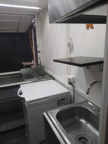 Imagen 9 de 10 de Food Truck