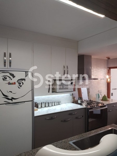 Venta Casa 4 Dormitorios, Playa Mansa, Punta Del Este- Ref: 1560