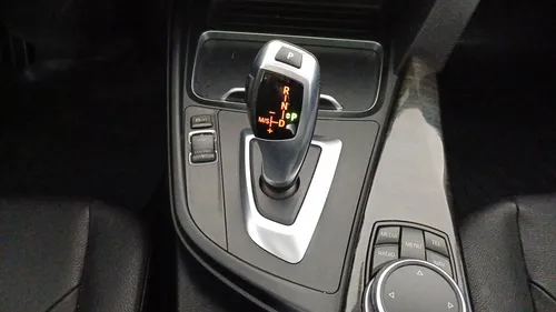 BMW Serie 3 2.0 330IA LUXURY LINE