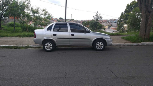 Gm Corsa Sedan A Vista 8900 Aceito Cartão E Financio